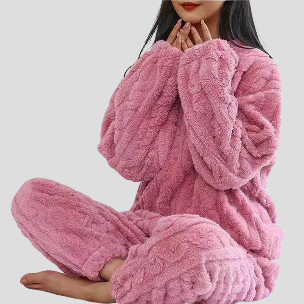 Nokmo | Women's Textured Fleece Pajama Set
