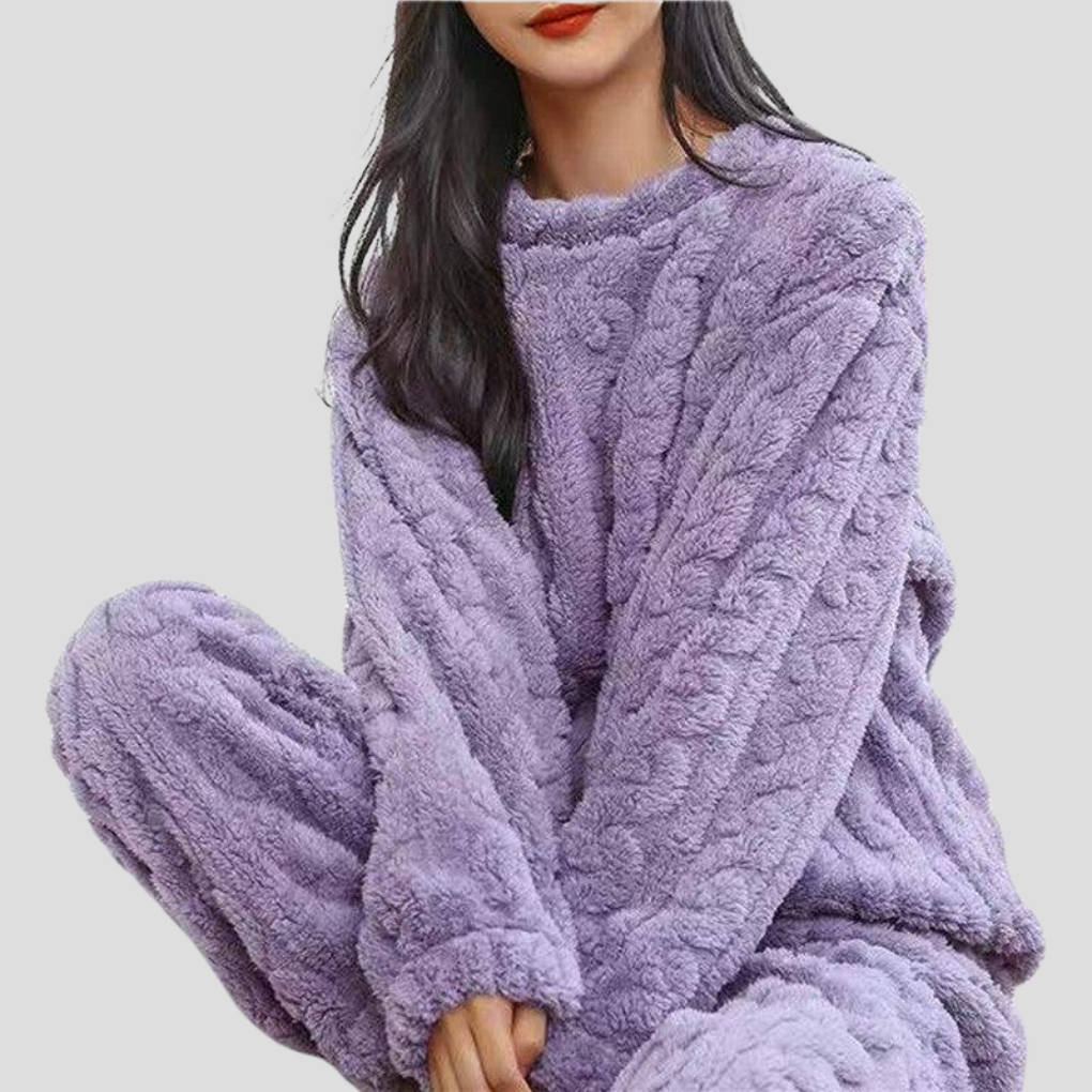 Nokmo | Women's Textured Fleece Pajama Set