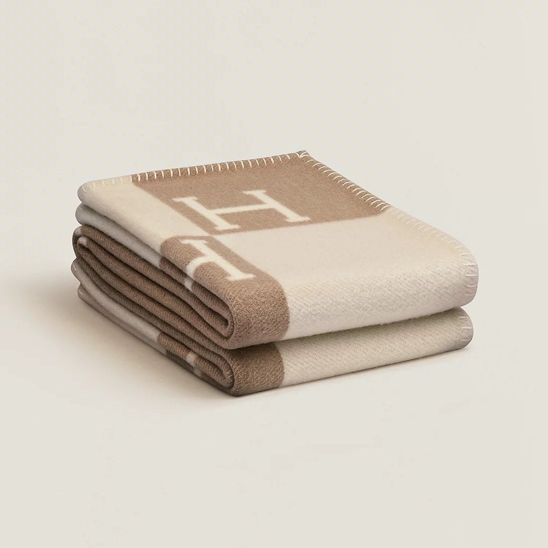Norvo | Exclusive Cashmere and Golden Wool Blanket