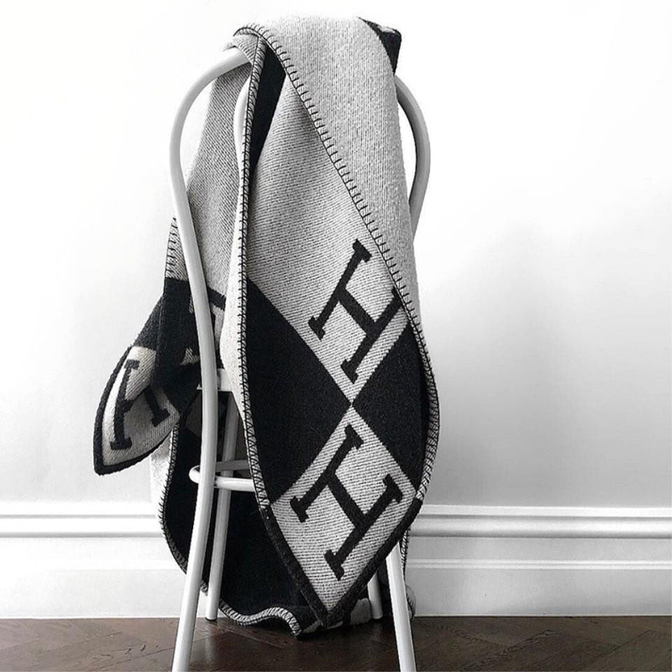 Norvo | Exclusive Cashmere and Golden Wool Blanket