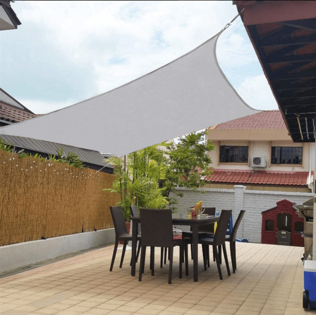 OUTDOORSHADE – Rectangular Sun Umbrella for Balcony and Garden Comfort