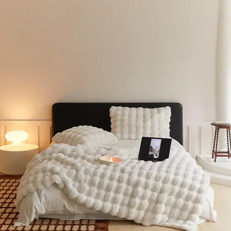 Plaid WarmWol – Ultra-Soft Fleece Blanket, Exceptional Warmth for All Seasons