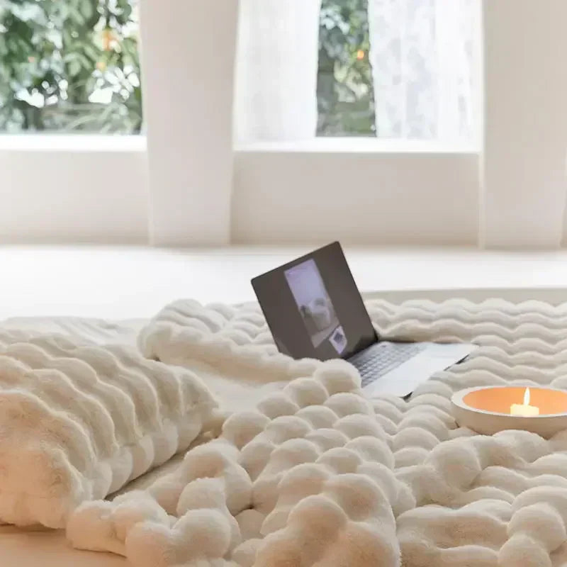 Plaid WarmWol – Ultra-Soft Fleece Blanket, Exceptional Warmth for All Seasons