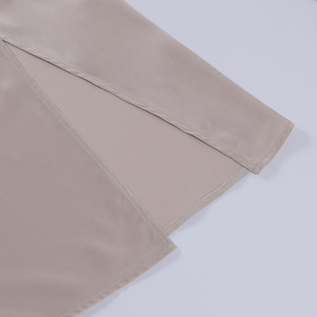 Satin maxi dress with spaghetti straps | Sensual and elegant | Feminine style