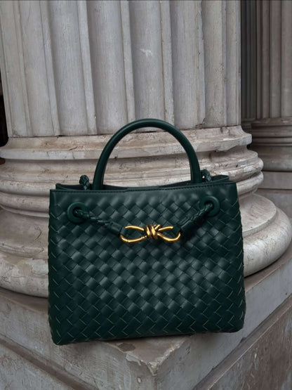 Small Woven Handbag – Compact and Elegant Braided Bag