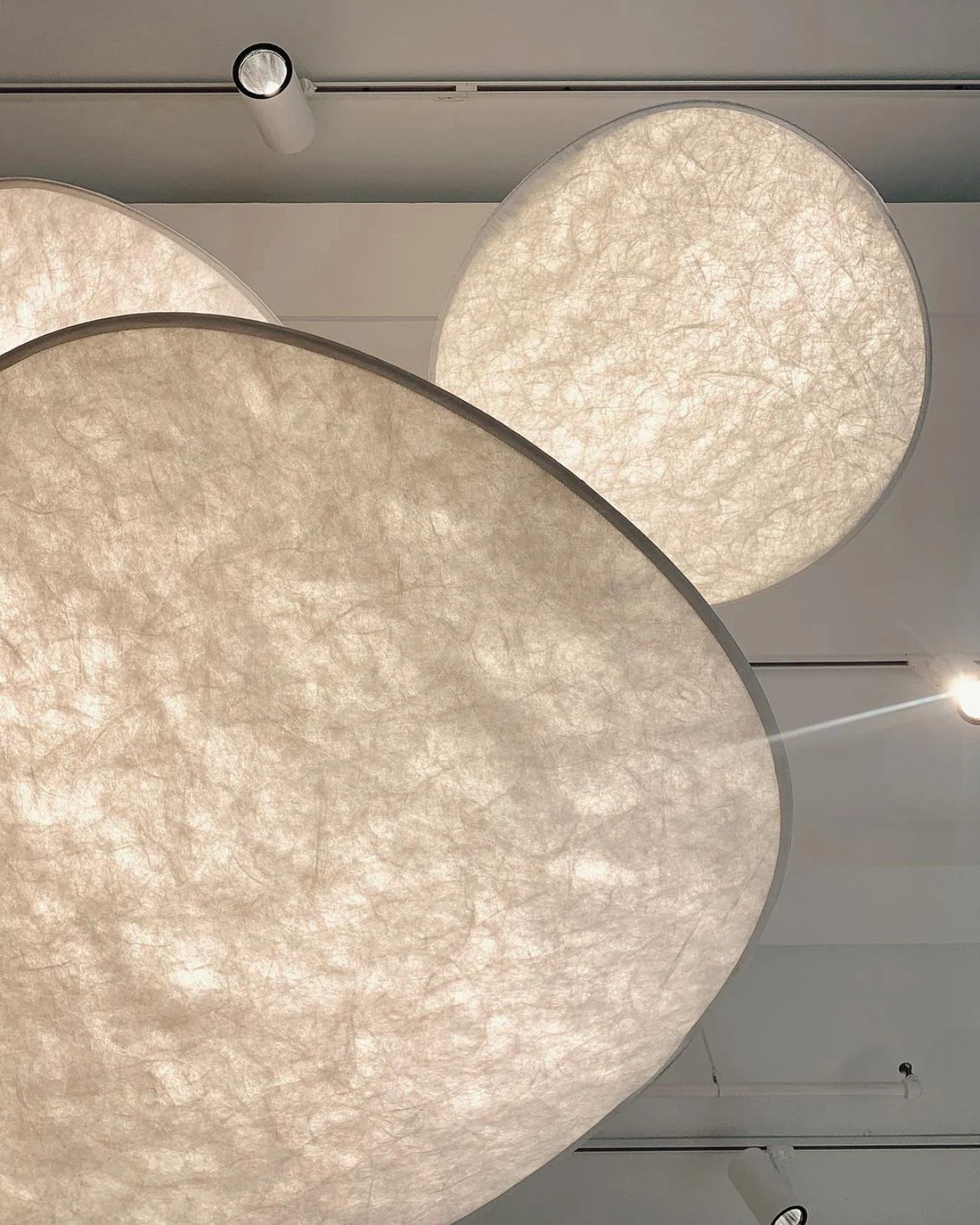 Subtle Japandi Lamp with Eclipse Light Effect
