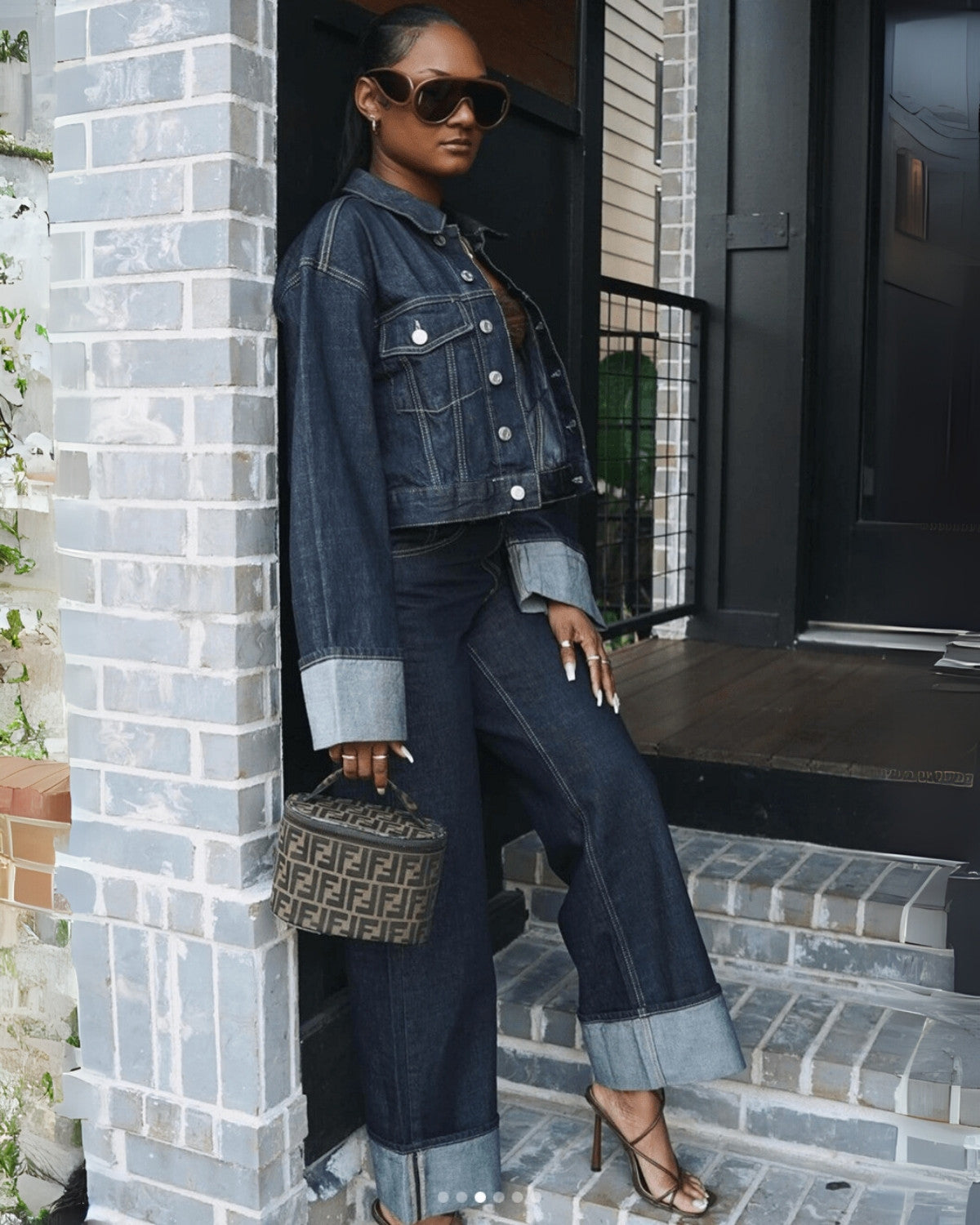 Two-piece denim set with denim jacket and long trousers - Ladies