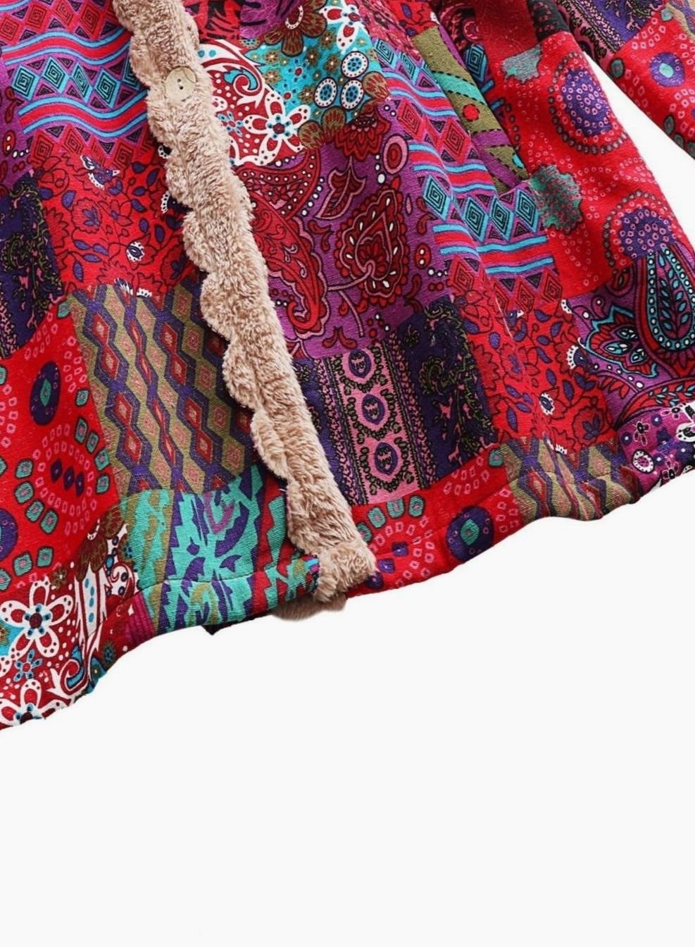 Bohojakke til kvinder med patchworkprint, fleecefor og hætte