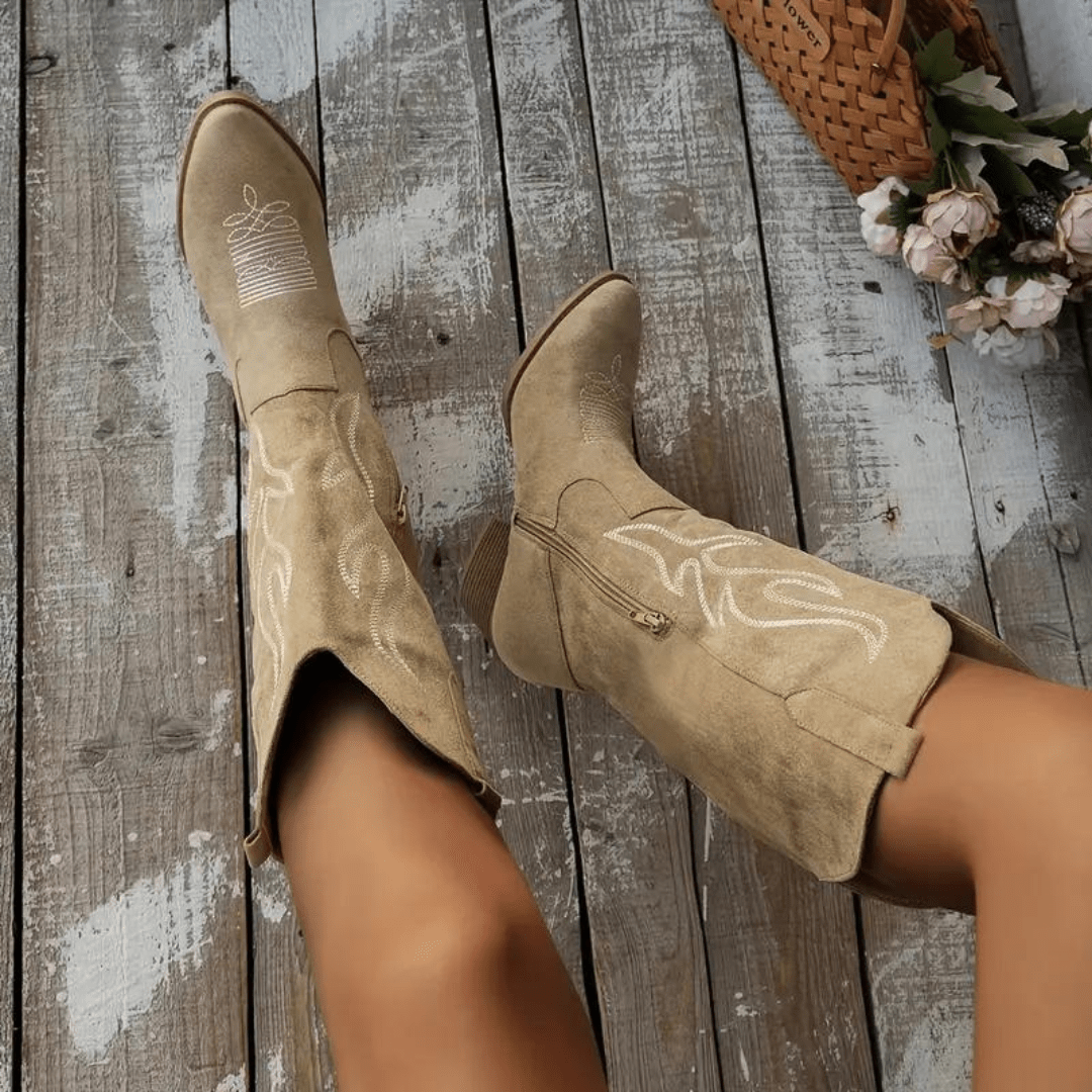 Women's Cowboy Boots - Elegant Retro Western Style for Autumn