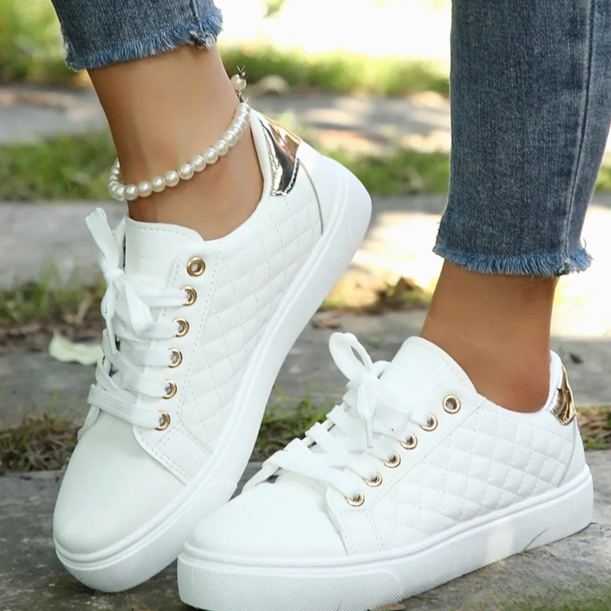 Γυναικεία ορθοπεδικά καπιτονέ sneakers πλατφόρμας με κορδόνια
