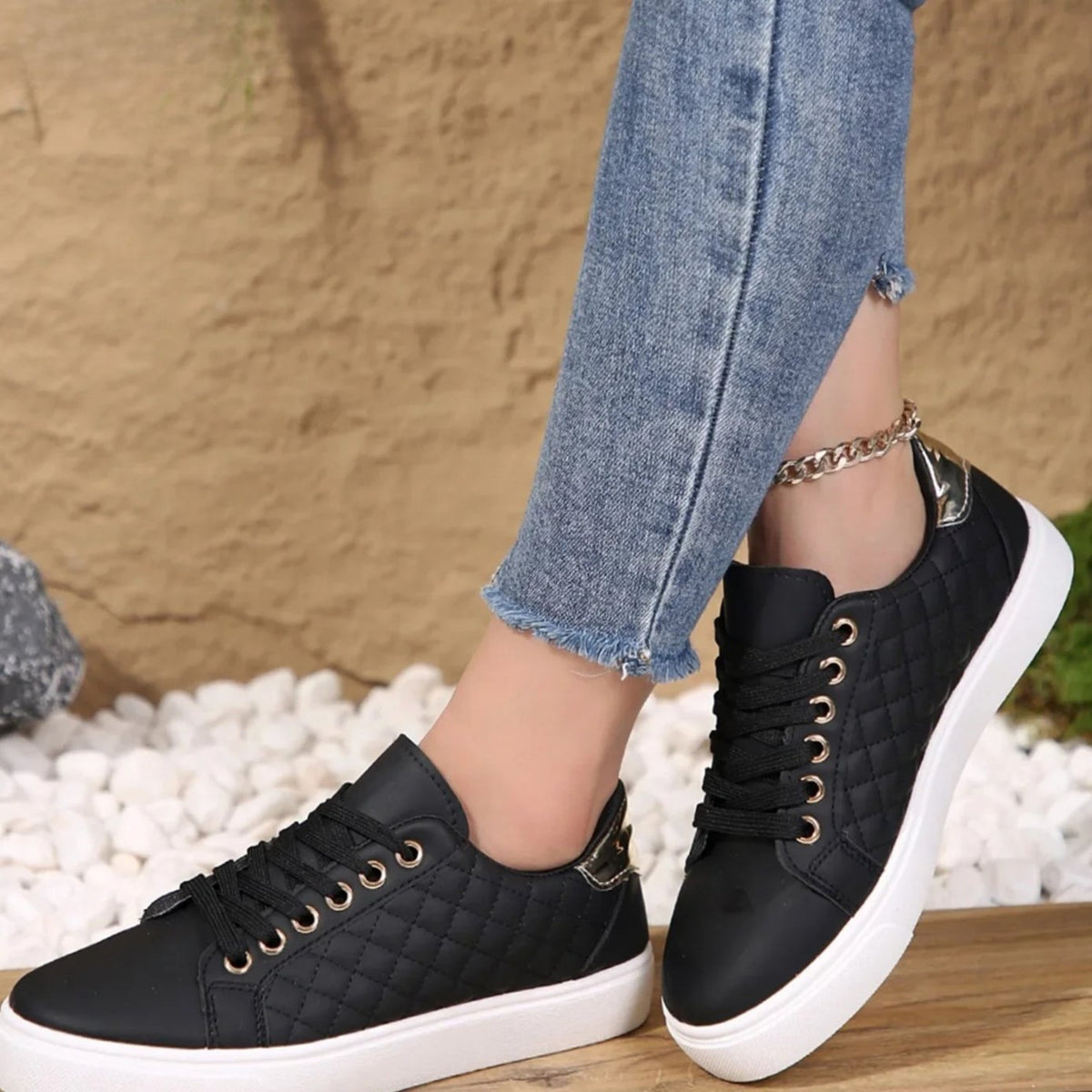 Γυναικεία ορθοπεδικά καπιτονέ sneakers πλατφόρμας με κορδόνια