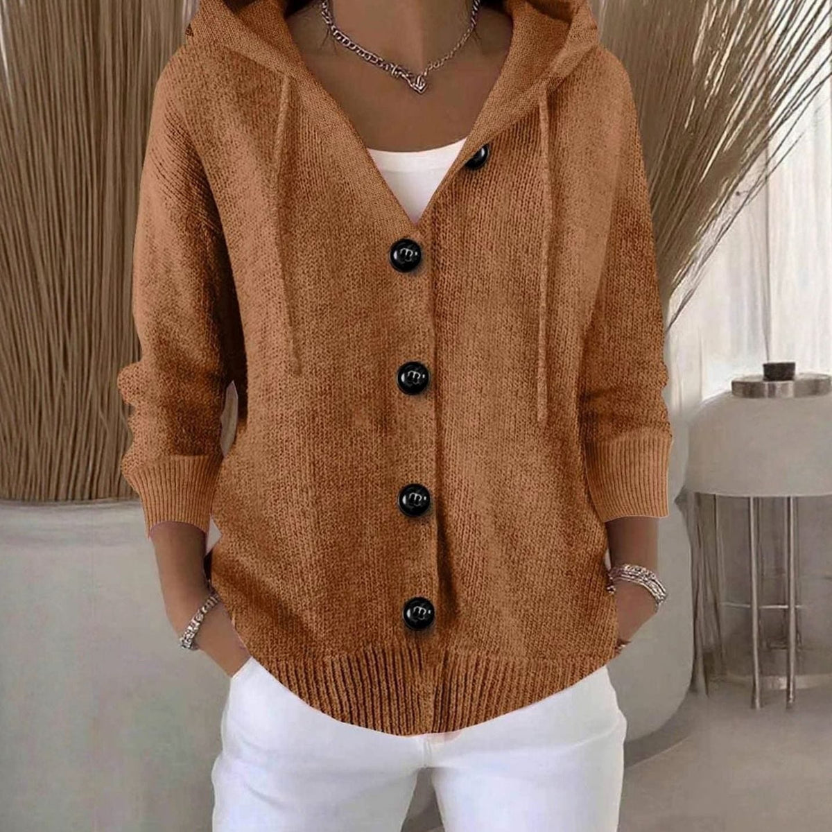 Dámský oversized pletený kardiganový svetr s kapucí a zapínáním na knoflíky vpředu
