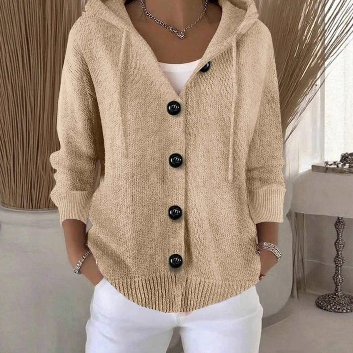 Dámský oversized pletený kardiganový svetr s kapucí a zapínáním na knoflíky vpředu