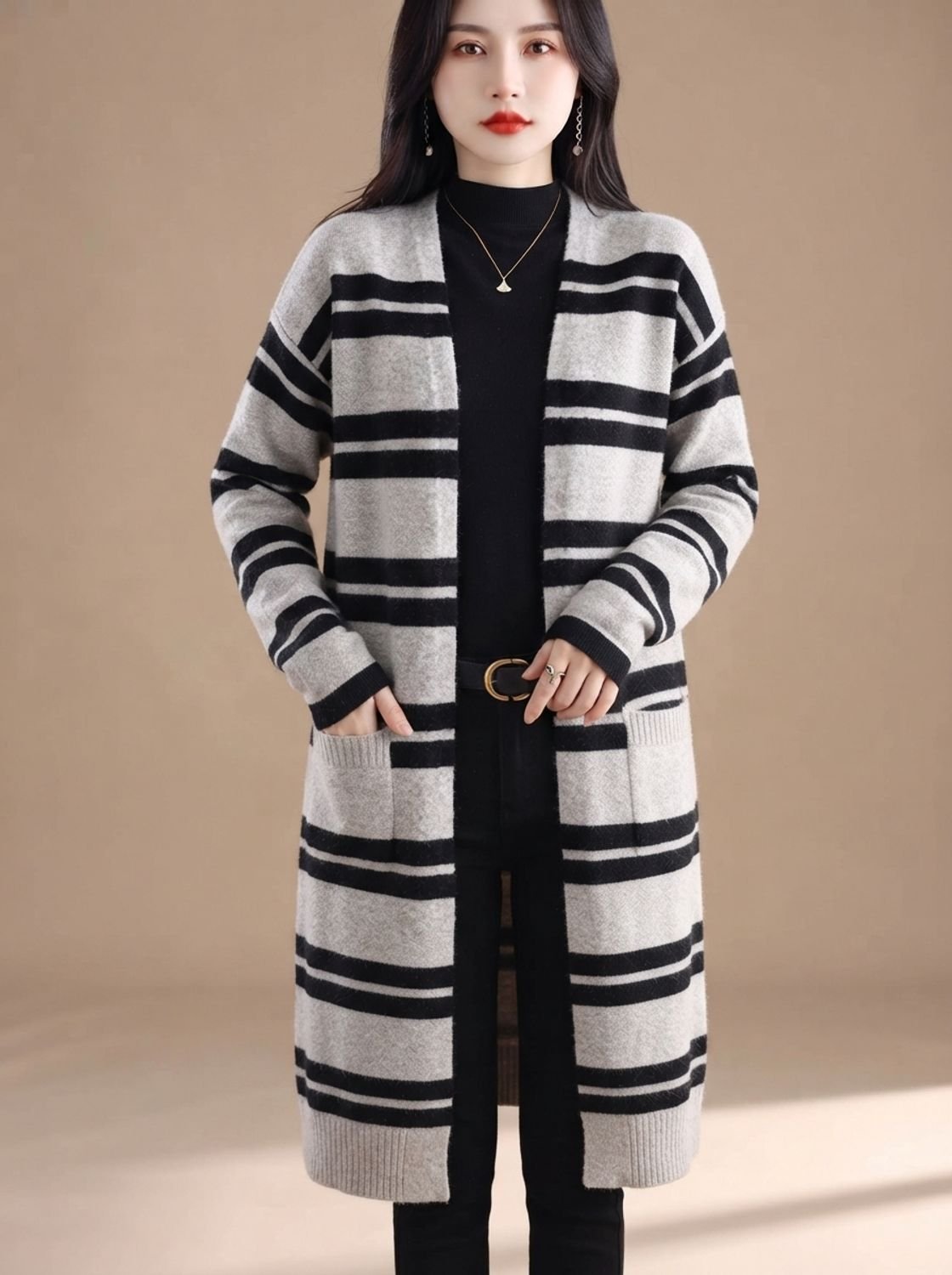 Dames oversized strikket cardigan med striber, lang model og åben front
