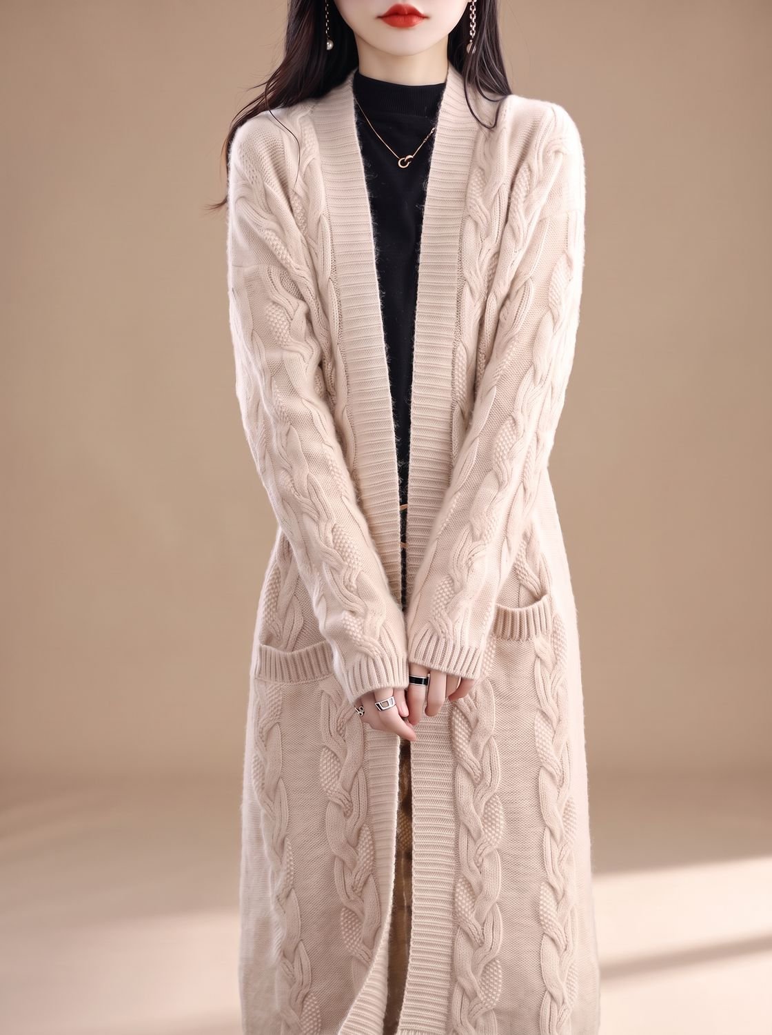 Dames oversized strikket cardigan med striber, lang model og åben front