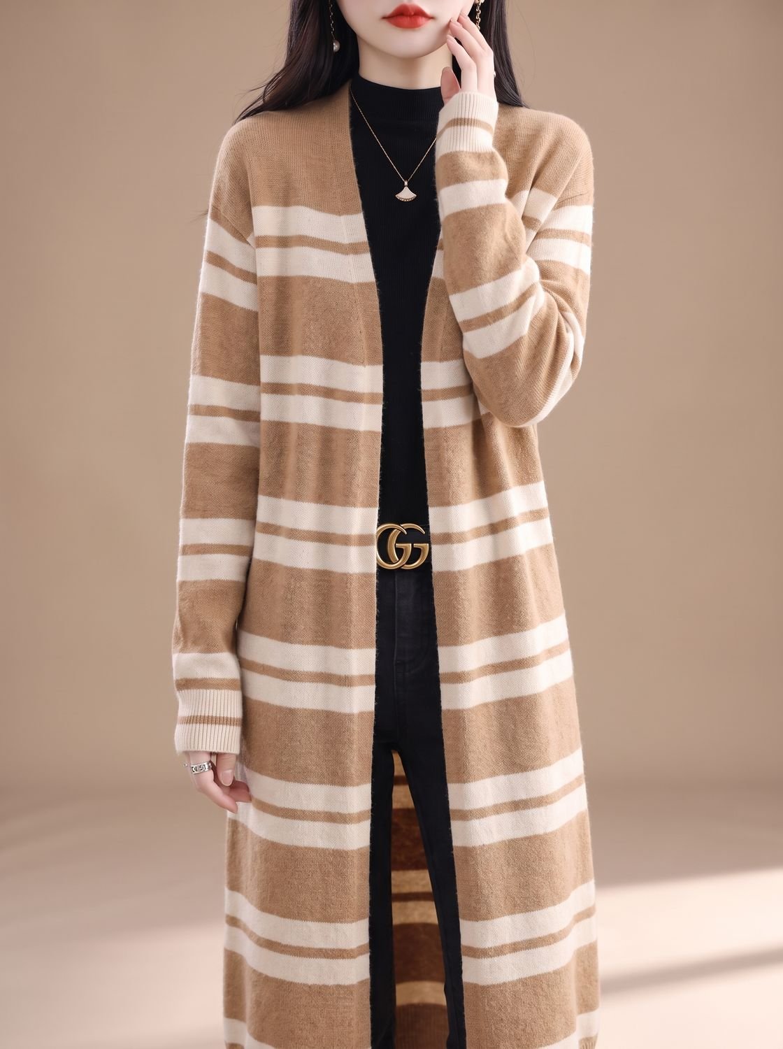 Dames oversized strikket cardigan med striber, lang model og åben front