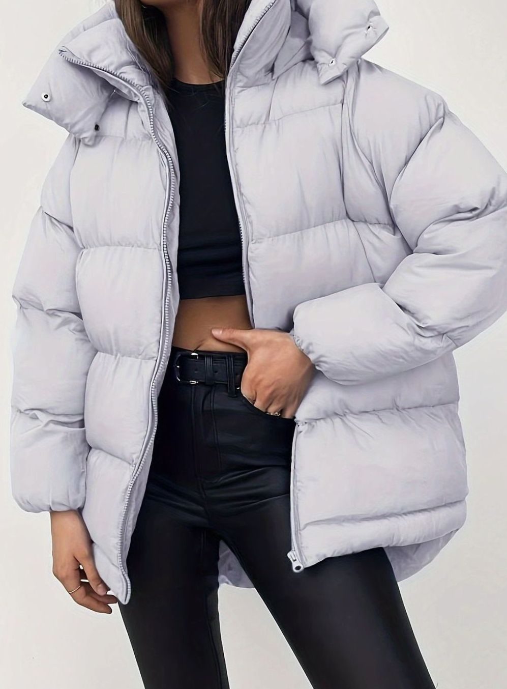 Oversized dunjakke til kvinder med lynlås og opretstående krave