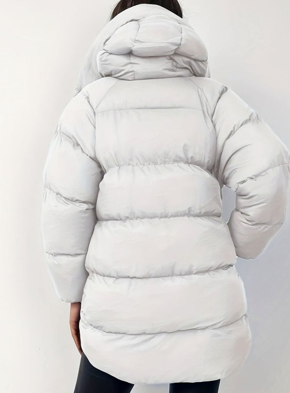 Oversized dunjakke til kvinder med lynlås og opretstående krave