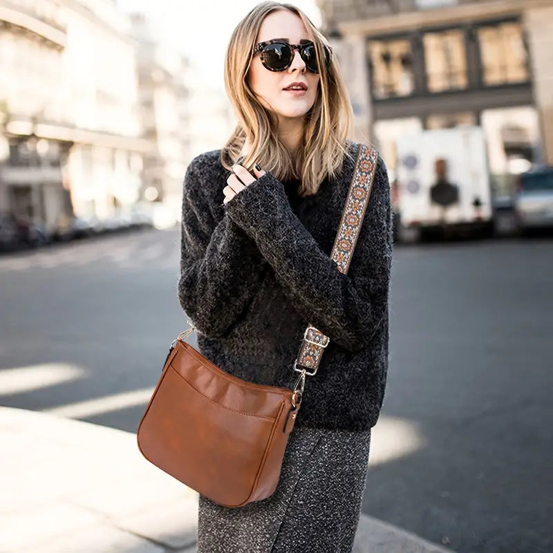 Women's shoulder bag - Vegan leather - Adjustable strap - Elegant & everyday
